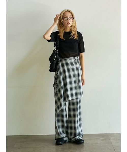 emmi(エミ)の「シアーニットプルオーバー(ニット/セーター・レディース・オフホワイト/ブラック/ブラウン・F)」の14枚目の写真