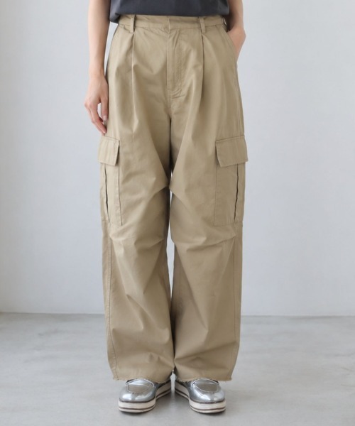 Human 2nd Occasion（ヒューマンセカンドオケージョン）の「コットンツイルワイドカーゴパンツ（カーゴパンツ・レディース・ナチュラル/ベージュ・M）」の2枚目の写真