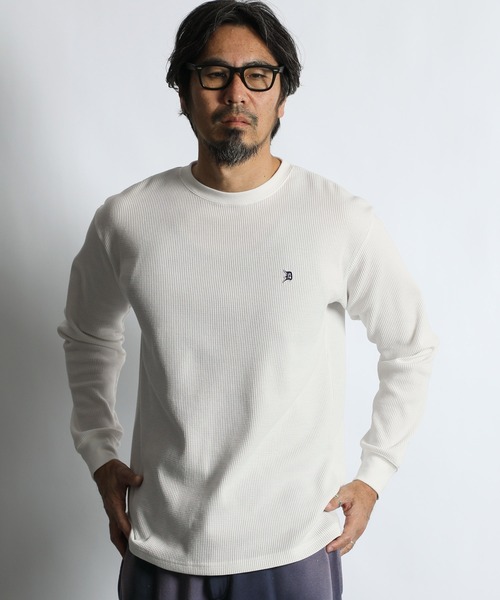The DUFFER of ST.GEORGE(ザダファーオブセントジョージ)の「T/C WAFFLE D-PATCH L/S TEE:ワッフル ロングスリーブTEE / サーマル / Dワッペン / ワンポイント / デイリーウェア(Tシャツ/カットソー・メンズ・ホワイト/ブラック・X-LARGE/LARGE/MEDIUM/SMALL)」の14枚目の写真