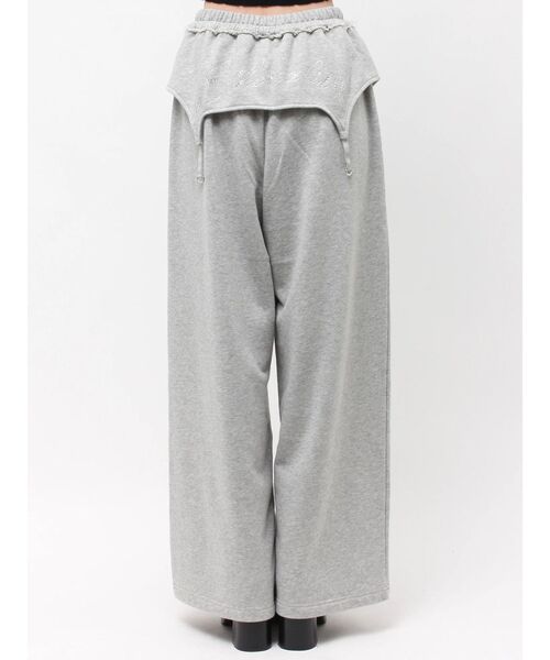 EMODA(エモダ)の「ギャザーベルトスウェットパンツ(スウェットパンツ・レディース・グレー・SMALL/MEDIUM)」の6枚目の写真