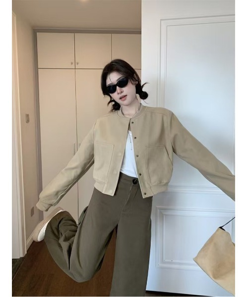 Ritzy(リッツィー)の「ノーカラー クロップドボンバージャケット(ブルゾン・レディース・カーキ/ダークグレー・M)」の5枚目の写真