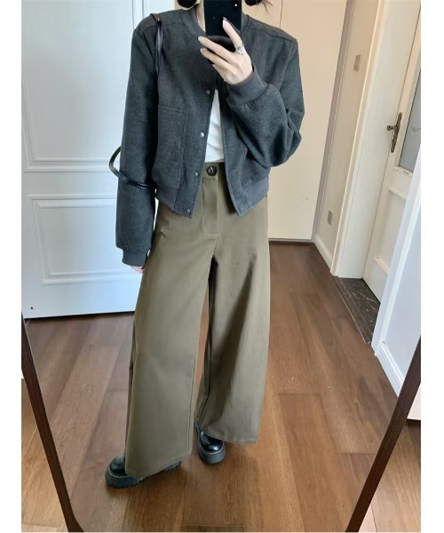 Ritzy(リッツィー)の「ノーカラー クロップドボンバージャケット(ブルゾン・レディース・カーキ/ダークグレー・M)」の8枚目の写真