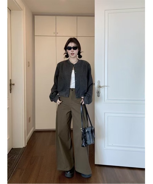 Ritzy(リッツィー)の「ノーカラー クロップドボンバージャケット(ブルゾン・レディース・カーキ/ダークグレー・M)」の17枚目の写真