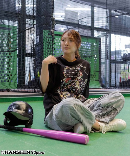 ScoLar(スカラー)の「462029:阪神タイガース×ScoLar コラージュ柄Tシャツ(Tシャツ/カットソー・レディース・オフホワイト/ブラック・L/M)」の18枚目の写真
