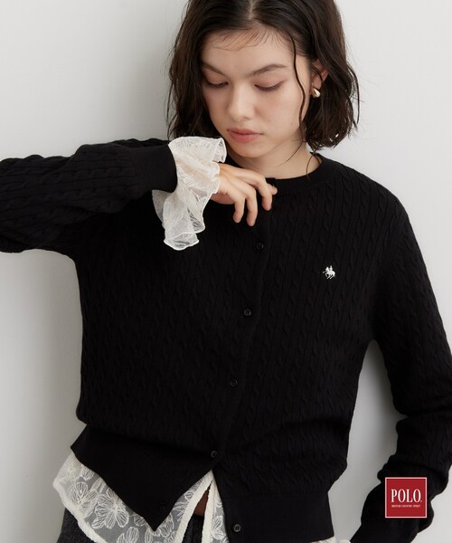 POLO BCS(ポロ ビーシーエス)の「POLO BCS/ケーブルクルーカーディガン(カーディガン/ボレロ・レディース・ブラック/グリーン/ワインレッド/グレー・13/12)」の2枚目の写真
