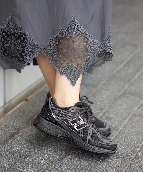 IENA(イエナ)の「NEW BALANCE/ニューバランス U1906R スニーカー(スニーカー・レディース・ブラック/ホワイト・23.5cm/24cm/24.5cm/25cm/23cm)」の5枚目の写真