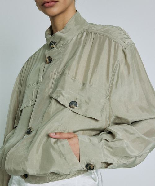 PROJECT WAVE(プロジェクトウェーブ)の「Laurent Short Jacket (3COLOR)(ナイロンジャケット・レディース・ブラック/ライトグレー/カーキ・FREE)」の4枚目の写真