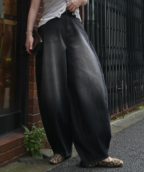 WILLFULLY(ウィルフリー)の「twill washed curve silhouette PT(その他パンツ・レディース・ブラック/ブラウン・S/M)」の1枚目の写真