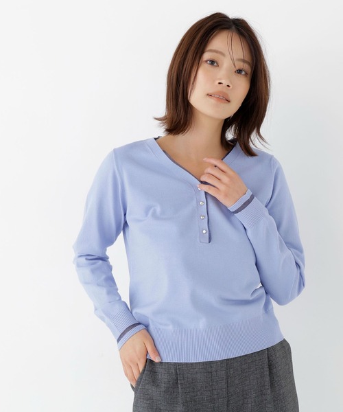 NATURAL BEAUTY BASIC(ナチュラルビューティーベーシック)の「フロントボタンバイカラーニット(ニット/セーター・レディース・ブラック系その他2/ブルー系その他2/ホワイト系その他・FREE)」の3枚目の写真