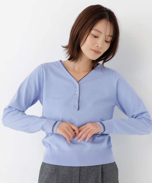 NATURAL BEAUTY BASIC(ナチュラルビューティーベーシック)の「フロントボタンバイカラーニット(ニット/セーター・レディース・ブラック系その他2/ブルー系その他2/ホワイト系その他・FREE)」の21枚目の写真
