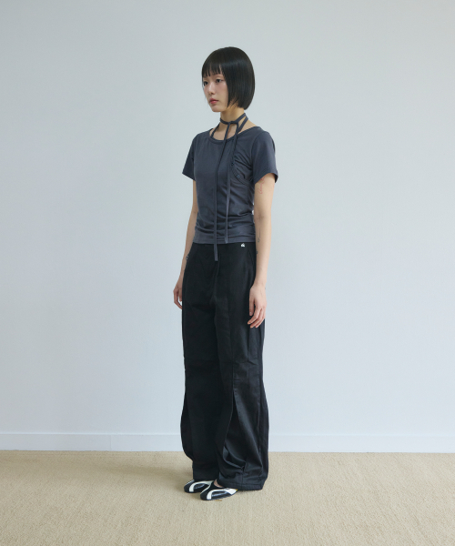 SLEEKGLOW（スリック グロウ）の「タイアップ斜めボタントップ[グレー]（Tシャツ/カットソー・レディース・その他・SMALL/MEDIUM）」の8枚目の写真