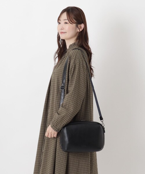 one'sterrace（ワンズテラス）の「fulcro ナロー合皮ショルダー（ショルダーバッグ・レディース・ブラック系8/ベージュ系その他7/アイボリー系8・99）」の16枚目の写真