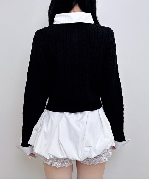 INGNI(イング)の「シャツレイヤード風ケーブルニット(ニット/セーター・レディース・ブラック×ホワイト/グレー×ホワイト/ワイン系2/ネイビー系8・M)」の13枚目の写真