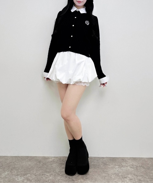 INGNI(イング)の「シャツレイヤード風ケーブルニット(ニット/セーター・レディース・ブラック×ホワイト/グレー×ホワイト/ワイン系2/ネイビー系8・M)」の14枚目の写真