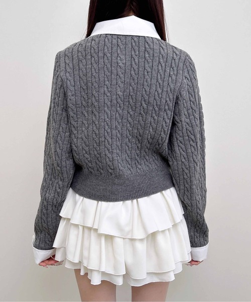 INGNI(イング)の「シャツレイヤード風ケーブルニット(ニット/セーター・レディース・ブラック×ホワイト/グレー×ホワイト/ワイン系2/ネイビー系8・M)」の19枚目の写真