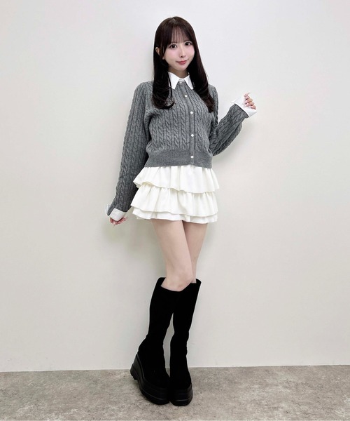 INGNI(イング)の「シャツレイヤード風ケーブルニット(ニット/セーター・レディース・ブラック×ホワイト/グレー×ホワイト/ワイン系2/ネイビー系8・M)」の20枚目の写真