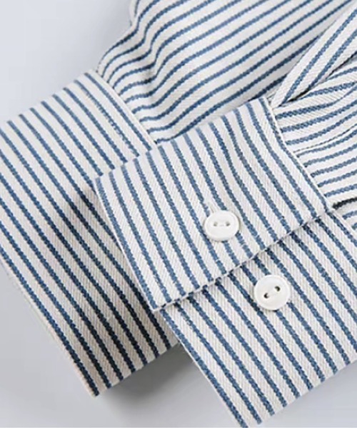 U:UME(ユーム)の「Vertical Stripe Contrast Patch Pocket Shirt(シャツ/ブラウス・メンズ・ブルー・MEDIUM/XX-LARGE/X-LARGE/LARGE)」の6枚目の写真