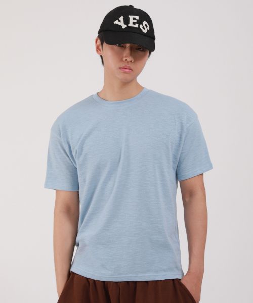 DEVELOVE(デヴローブ)の「スラブラウンド半袖Tシャツ_ソラ(Tシャツ/カットソー・メンズ・スカイブルー・LARGE/MEDIUM/X-LARGE/XX-LARGE)」の2枚目の写真