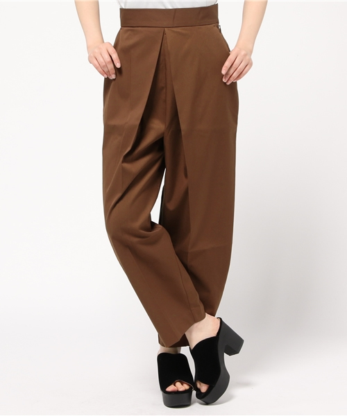 SLY（スライ）の「FRONT TUCK TAPERED PT-S（その他パンツ・レディース・ブラック/ブラウン/グレー・1/2/0）」の3枚目の写真