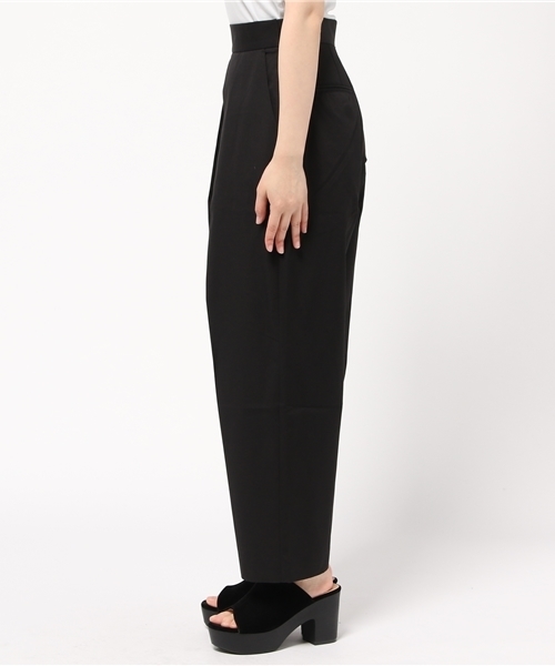 SLY（スライ）の「FRONT TUCK TAPERED PT-S（その他パンツ・レディース・ブラック/ブラウン/グレー・1/2/0）」の8枚目の写真