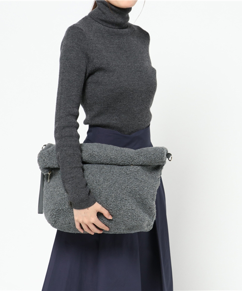 WEGO(ウィゴー)の「WEGO/ボア2WAYクラッチバッグ(クラッチバッグ・レディース・キャメル/グレー/その他1・FREE)」の7枚目の写真