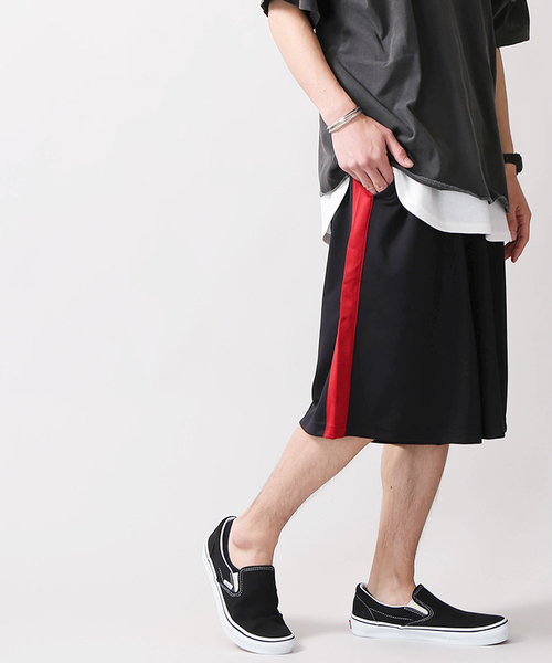 WEGO（ウィゴー）の「WEGO/ラインボリュームショーツ（スラックス・メンズ・イエロー/ブラック/ブラック系その他/ターコイズブルー/ブルー/レッド・MEDIUM/LARGE）」の20枚目の写真