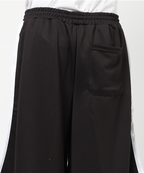 WEGO（ウィゴー）の「WEGO/ラインボリュームショーツ（スラックス・メンズ・イエロー/ブラック/ブラック系その他/ターコイズブルー/ブルー/レッド・MEDIUM/LARGE）」の11枚目の写真