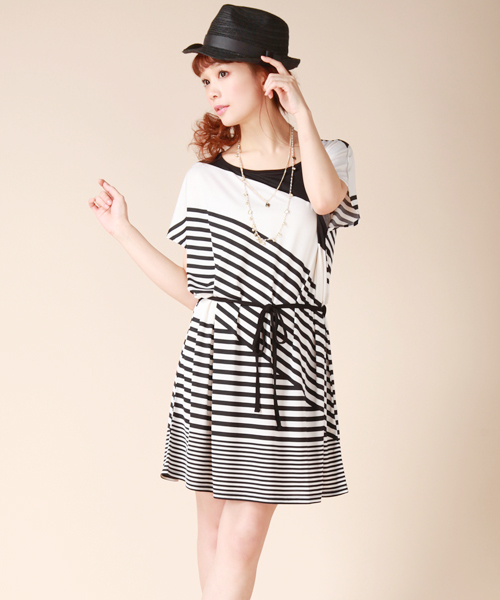 INTERPLANET WINGS(インタープラネットウィング)の「MIXボーダーカットワンピース(ワンピース・レディース・ホワイト/ベージュ/ブルー・38)」の1枚目の写真