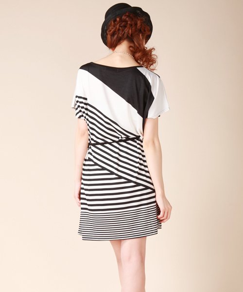 INTERPLANET WINGS(インタープラネットウィング)の「MIXボーダーカットワンピース(ワンピース・レディース・ホワイト/ベージュ/ブルー・38)」の5枚目の写真