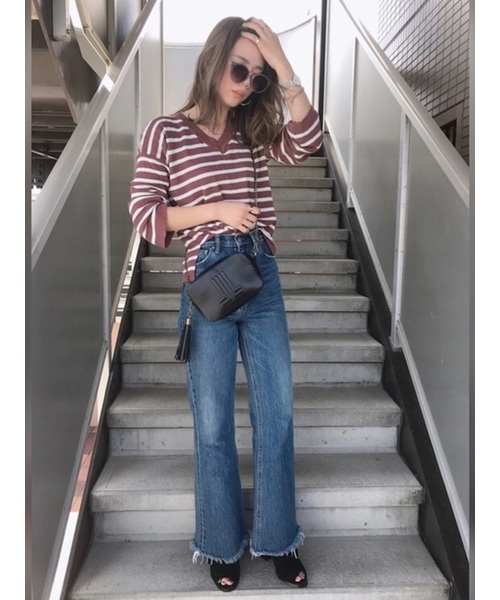 panasea（パナシア）の「定番Vネックボーダーニットプルオーバー（ニット/セーター・レディース・ブラック/ベージュ/レッド/イエロー/ブルー・FREE）」の5枚目の写真