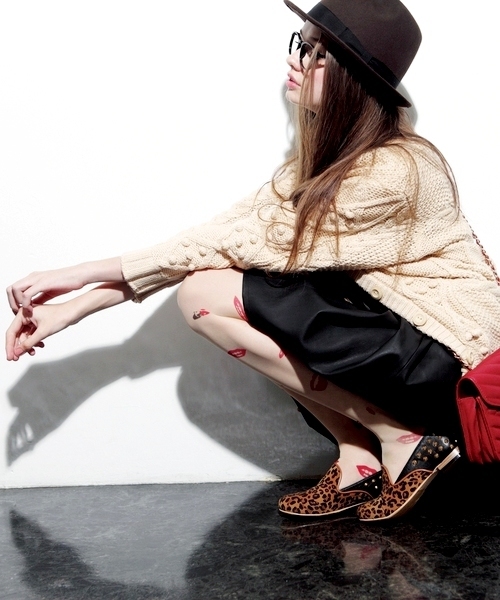 WEGO(ウィゴー)の「バイカラースタッズスリッポン(ブーツ・レディース・ブラック/その他1・23.5/24.5)」の1枚目の写真