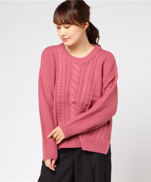 Honeys（ハニーズ）の「【洗濯機で洗える】ケーブル編プルオーバー（ニット/セーター・レディース・ブラック/レッド/オフホワイト/サックスブルー/ピンク/イエロー/グリーン/杢グレー/ラベンダー・L/LL/M/S）」の9枚目の写真