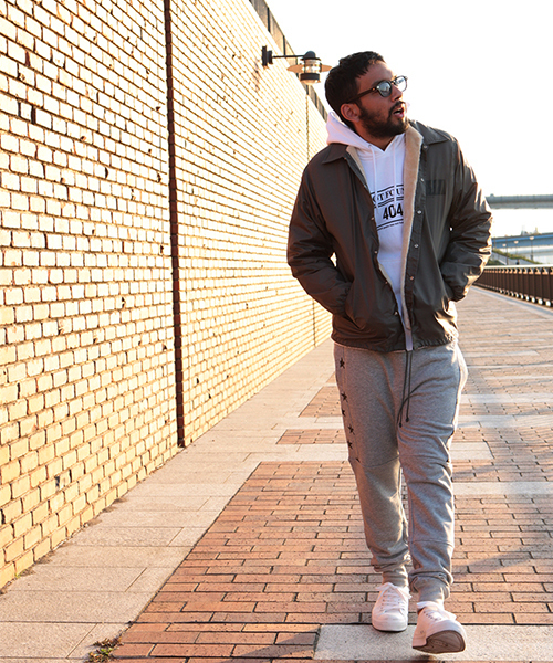 LIBERTY CITY（リバティシティ）の「【LIBERTY CITY/リバティーシティ】[TEAM LIBERTY CITY] 裏ボア コーチジャケット（ナイロンジャケット・メンズ・ブラック/グレー・LARGE/MEDIUM/SMALL）」の9枚目の写真