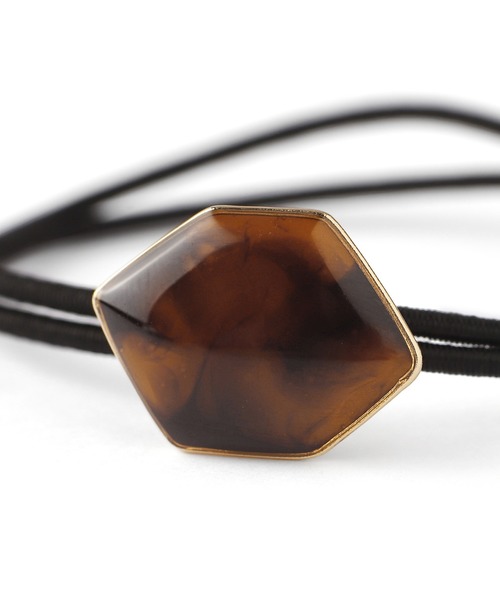 ANEMONE（アネモネ）の「ゴールドフレームの艶めきヘキサゴンプレートのヘアゴム（ヘアゴム・レディース・ベージュ/ブラウン/グレー/カーキ/ネイビー・FREE）」の14枚目の写真