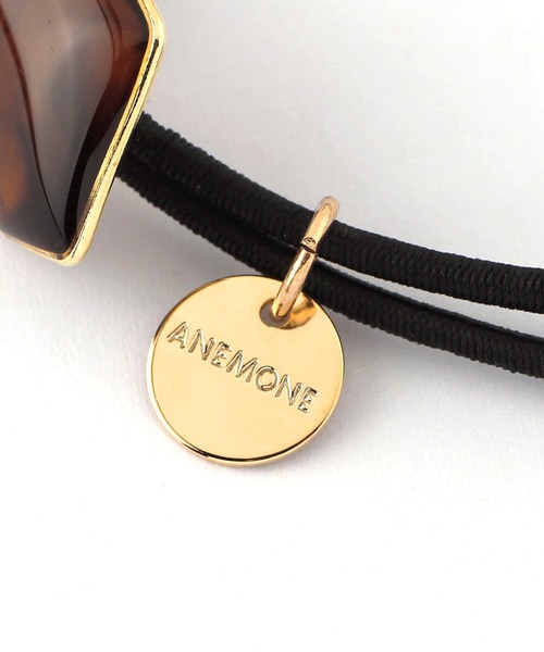 ANEMONE（アネモネ）の「ゴールドフレームの艶めきヘキサゴンプレートのヘアゴム（ヘアゴム・レディース・ベージュ/ブラウン/グレー/カーキ/ネイビー・FREE）」の9枚目の写真