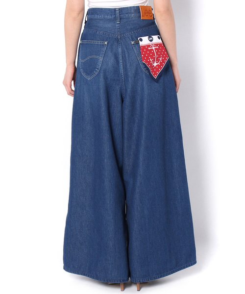 Lee(リー)の「【LEE/リー】WIDEPANTS/ワイドデニムパンツ(デニムパンツ・レディース・ライトブルー/ブルー・MEDIUM/SMALL)」の11枚目の写真
