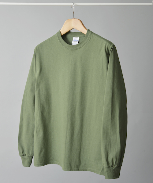 GILDAN（ギルダン）の「＃GILDAN/ギルダン　6ｏｚウルトラコットン長袖Ｔシャツ（Tシャツ/カットソー・メンズ・ホワイト/ブラック/ネイビー/ライトブルー/パープル/ライトグレー/グリーン/カーキ/ライトグリーン/ピンク/レッド/オレンジ/ロイヤルブルー/チャコールグレー・MEDIUM/LARGE）」の6枚目の写真