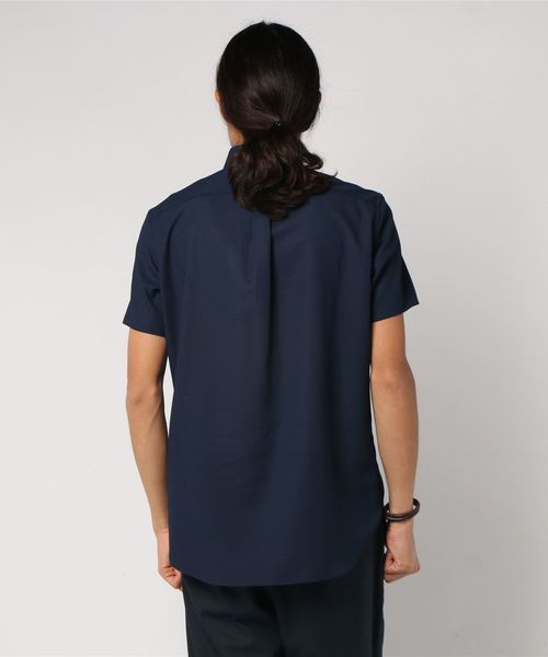 UNITED TOKYO（ユナイテッドトウキョウ）の「カラミボタンダウンショートスリーブシャツ（シャツ/ブラウス・メンズ・ネイビー/オフホワイト/サックスブルー・1/2/3）」の5枚目の写真