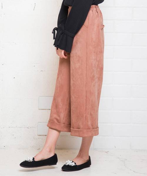 KOBE LETTUCE（コウベレタス）の「フェイクスエード裾折返しクロップド丈ワイドパンツ/レディース/ガウチョ/ボトムス[M1929]神戸レタス（その他パンツ・レディース・ブラック/ブラウン/カーキ/ピンク/アイボリー/マスタード/グレー系その他/ピンク系その他/ベージュ系その他2/チャコールグレー・FREE）」の9枚目の写真