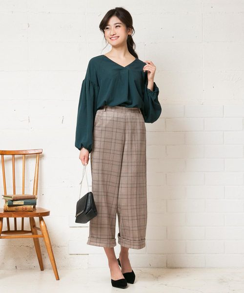 KOBE LETTUCE（コウベレタス）の「フェイクスエード裾折返しクロップド丈ワイドパンツ/レディース/ガウチョ/ボトムス[M1929]神戸レタス（その他パンツ・レディース・ブラック/ブラウン/カーキ/ピンク/アイボリー/マスタード/グレー系その他/ピンク系その他/ベージュ系その他2/チャコールグレー・FREE）」の18枚目の写真