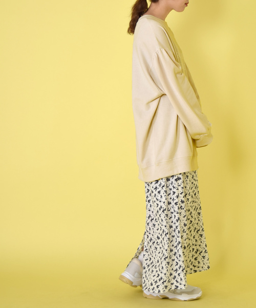 w closet（ダブルクローゼット）の「ロゴプリント入りボリューム袖スウェット（スウェット・レディース・サックスブルー/スモークグレー/グレー系その他・FREE）」の19枚目の写真