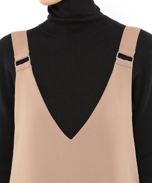 LAKOLE（ラコレ）の「ダブルクロスVネックサロペット / LAKOLE（サロペット/オーバーオール・レディース・ブラック/ベージュ・SMALL/MEDIUM）」の14枚目の写真