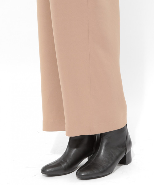 LAKOLE（ラコレ）の「ダブルクロスVネックサロペット / LAKOLE（サロペット/オーバーオール・レディース・ブラック/ベージュ・SMALL/MEDIUM）」の18枚目の写真