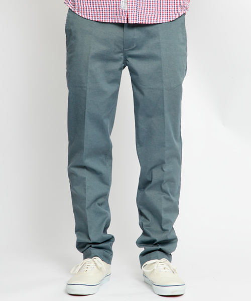 SILAS（サイラス）の「TWILL TROUSERS（チノパンツ・メンズ・ベージュ/ブルー・30inch/32inch/34inch）」の2枚目の写真