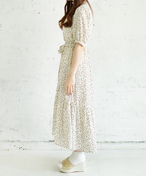 PairPair（ペアペア）の「花柄ティアードワンピース（ワンピース・レディース・アイボリー/ブラック・FREE）」の8枚目の写真