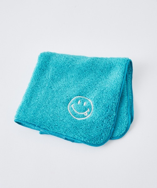 BIRTHDAY BAR(バースデイバー)の「スマイル 刺繍 タオルハンカチ(ハンカチ/ハンドタオル・レディース・ブラック/グレー/ピンク/ライトグリーン/イエロー/ライトブルー/グリーン/パープル/オレンジ/ホワイト/レッド/ブルー/ベージュ/ブラウン/ラベンダー/アイボリー/ライム/ネイビー/サックスブルー/マスタード/ライトグレー/コーラルピンク・フリー)」の14枚目の写真