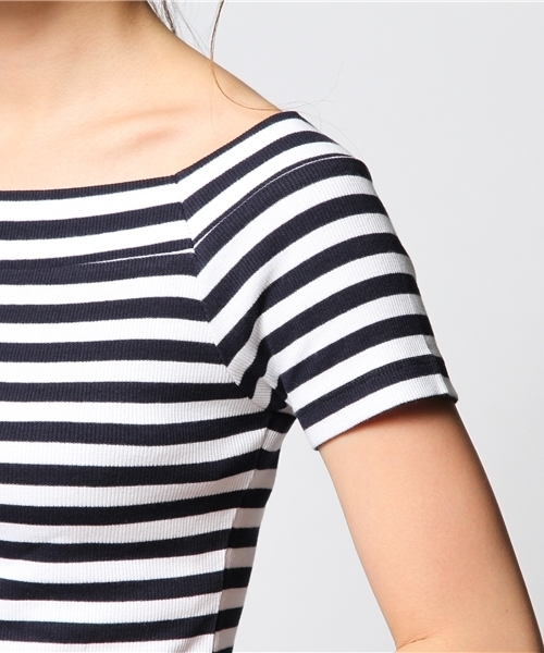 ROSE BUD（ローズバッド）の「LCTT-141152 OFFSHOULDER TOPS（Tシャツ/カットソー・レディース・ネイビー/ブラック/レッド/オフホワイト/ブラック系その他・ONE SIZE）」の7枚目の写真