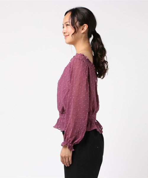 flower（フラワー）の「ニュアンスドットブラウス（シャツ/ブラウス・レディース・ブラック/パープル/アイボリー・FREE）」の4枚目の写真