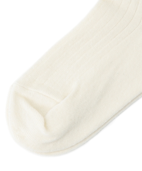 BEAMS BOY(ビームスボーイ)の「BEAMS BOY / ソリッド リブ ハイソックス(ソックス/靴下・レディース・ナチュラル/グレー/ネイビー・ONE SIZE)」の11枚目の写真