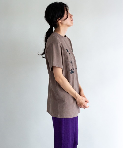 ottilie(オティーリエ)の「4コマプリントTシャツ(Tシャツ/カットソー・レディース・オフホワイト/モカ・FREE)」の12枚目の写真
